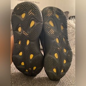 Mens Yeezy 700 V3 Dark Glow